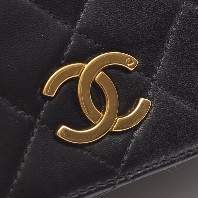 香奈兒 (CHANEL) 絎縫全蓋鏈條肩背包，羊皮材質，黑色，金色五金，二手 CC-5