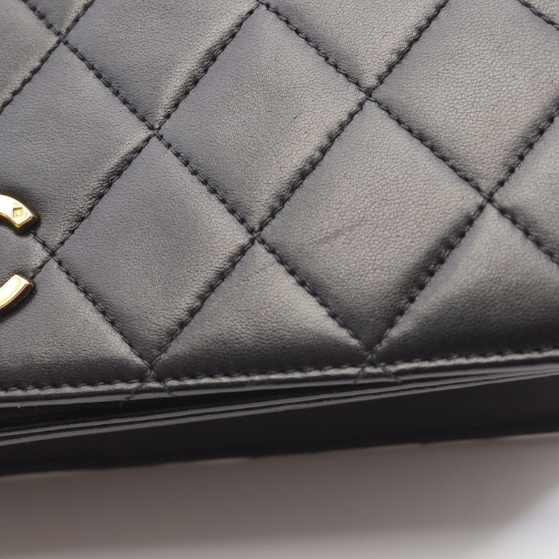 香奈兒 (CHANEL) 絎縫全蓋鏈條肩背包，羊皮材質，黑色，金色五金，二手 CC-6