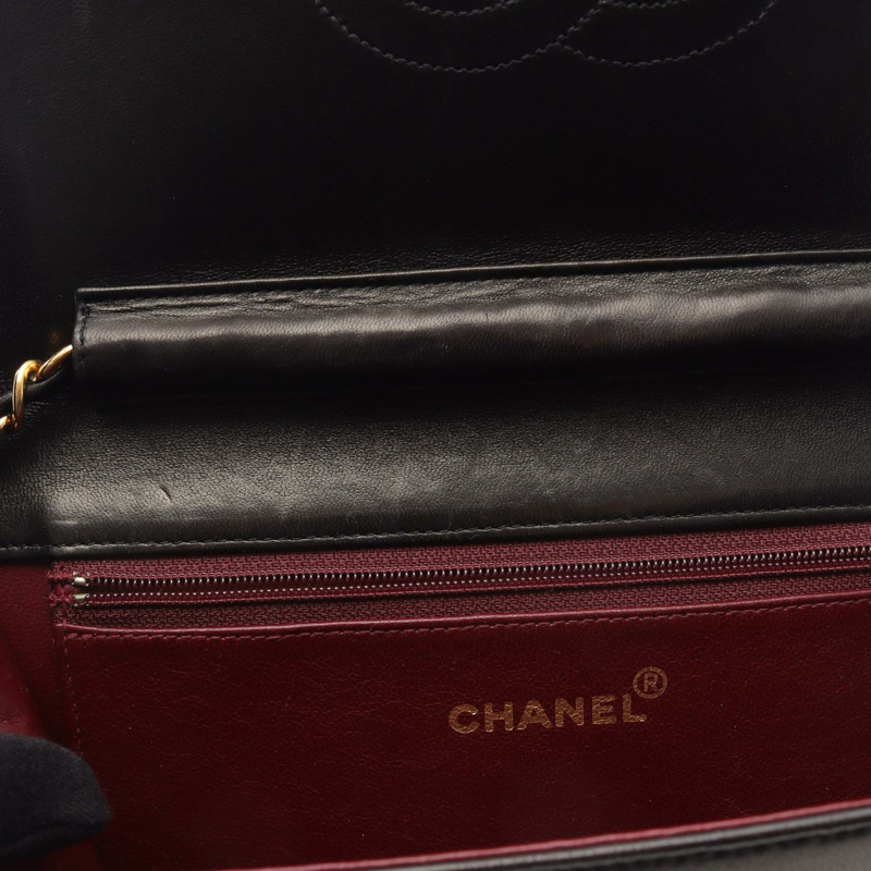 香奈兒 (CHANEL) 絎縫全蓋鏈條肩背包，羊皮材質，黑色，金色五金，二手 CC-7