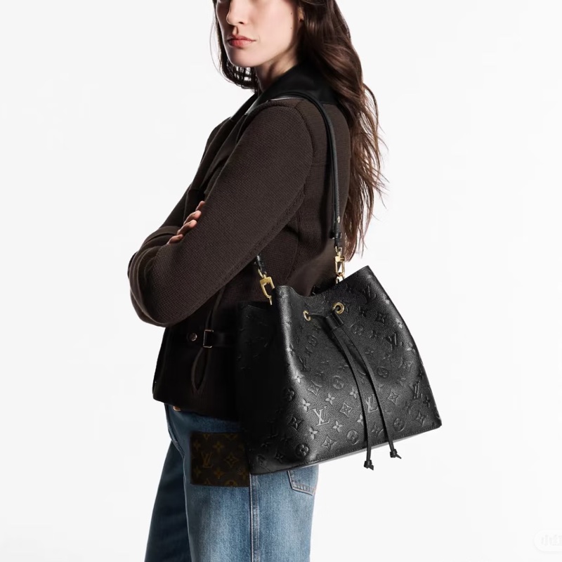 Louis Vuitton路易威登NeoNoé中號黑金壓紋老花牛皮水桶包🪣-2