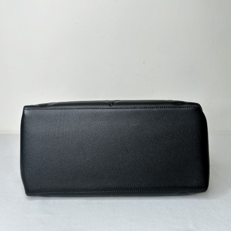 LV Grand Palais黑壓紋托特包-9