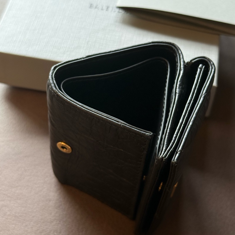 巴黎世家短夾近全新-5