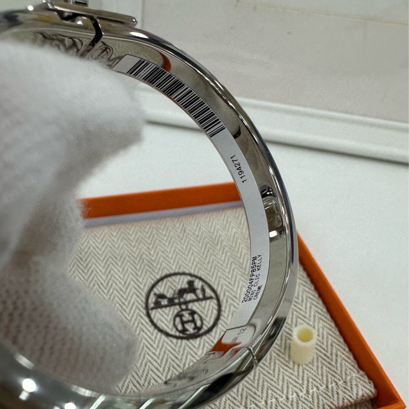 Hermes 愛馬仕Mini Clic Kelly手鐲新款kelly扣奶油白銀扣 SP 全新-3