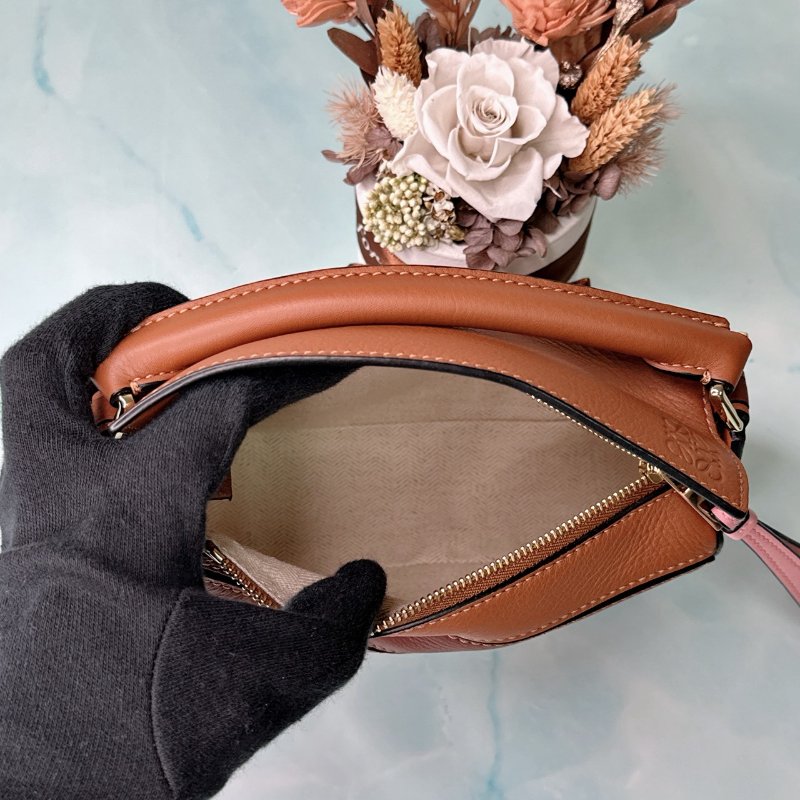 LOEWE Mini Puzzle斜背包-5