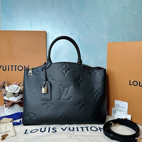 LV Grand Palais黑牛壓紋托特包