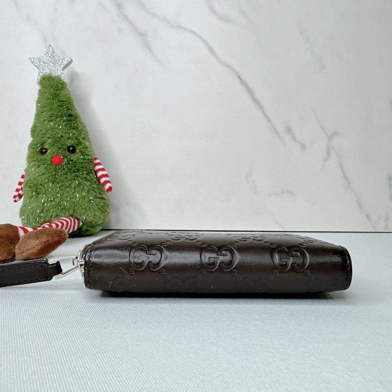 GUCCI 深咖雙G皮革壓花拉鍊卡包-5