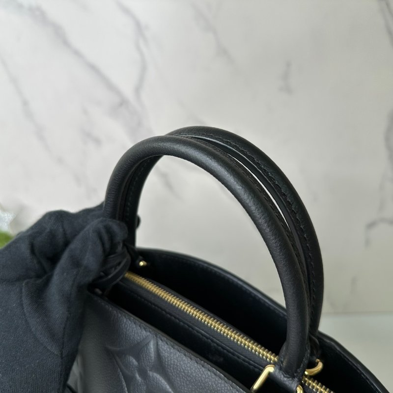 LV Grand Palais皮革壓紋托特包-6