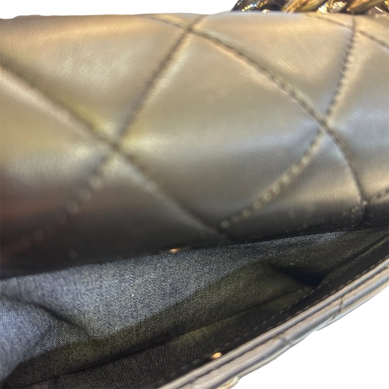 CHANEL黑色羊皮菱格金扣兩用包-7