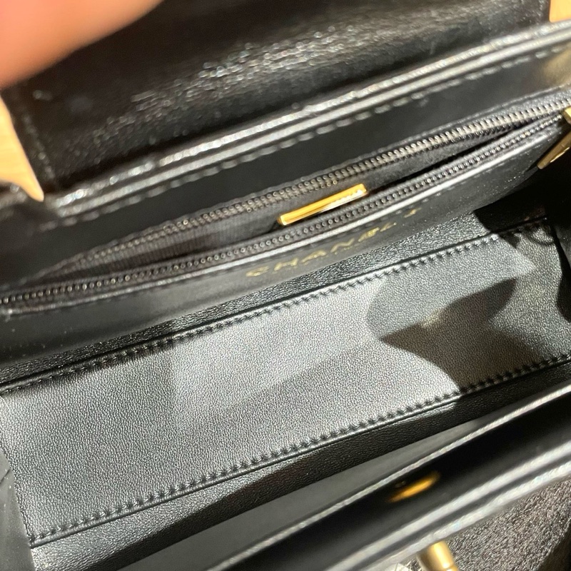 閒置 Chanel香奈兒25AKelly黑金手柄包大號🖤 芯片款 專櫃斷貨款 羊皮材質 優雅又復古 vintage風滿滿 百搭又好看 富家千金即視感-5