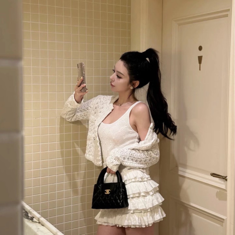 閒置 Chanel香奈兒25AKelly黑金手柄包大號🖤 芯片款 專櫃斷貨款 羊皮材質 優雅又復古 vintage風滿滿 百搭又好看 富家千金即視感-7