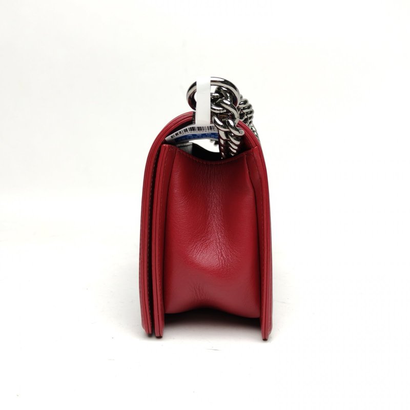 CHANEL Leboy中號25紅色牛皮20開銀扣細V紋肩背包-1