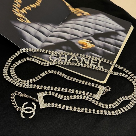 CHANEL銀色水鑽字母寬版腰鍊