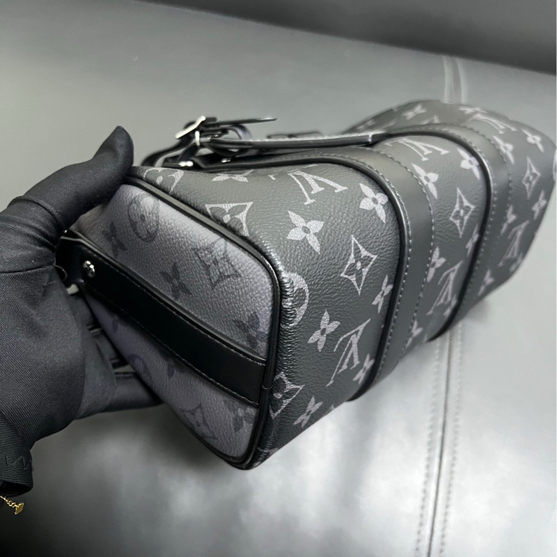 Louis Vuitton Keepall 25 黑武士-10