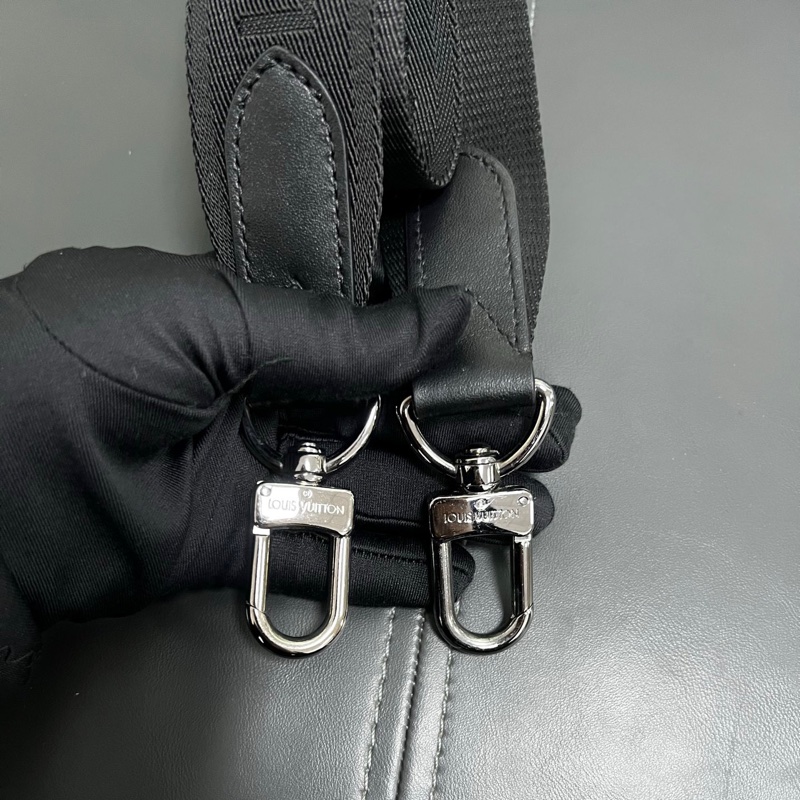 Louis Vuitton Keepall 25 黑武士-19