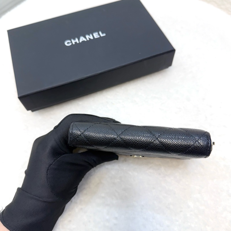 香奈兒多用短夾Chanel黑金荔枝皮大ㄇ拉對開短夾AP4652-3