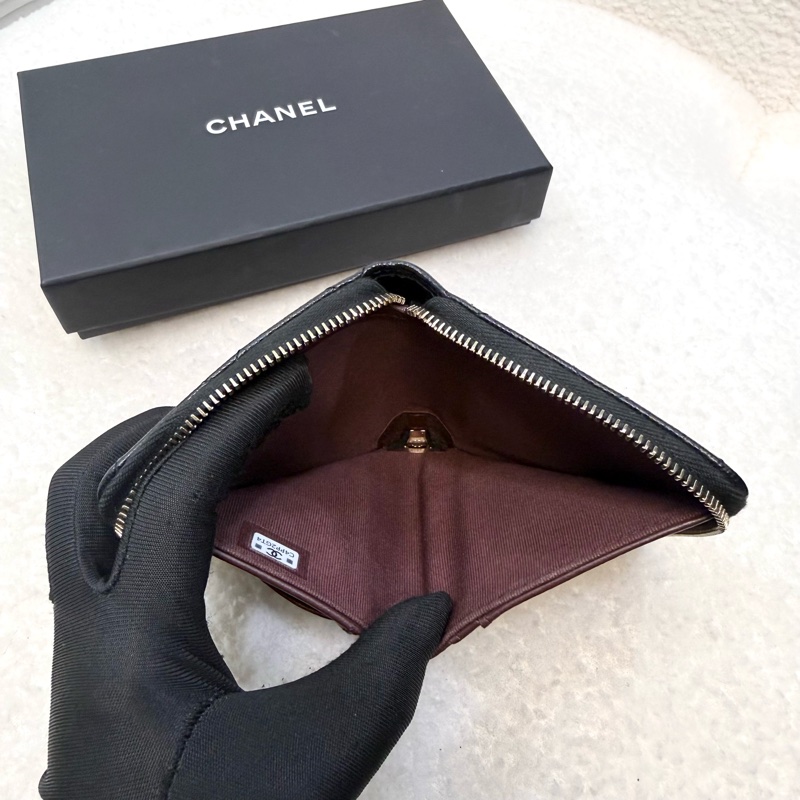 香奈兒多用短夾Chanel黑金荔枝皮大ㄇ拉對開短夾AP4652-5