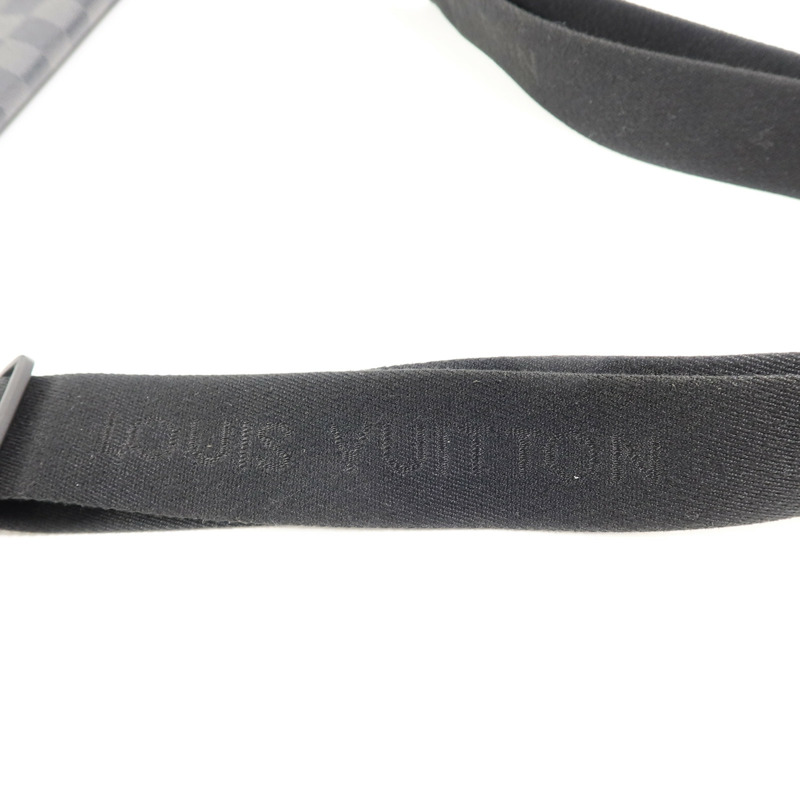 LOUIS VUITTON Damier Graghite Daniel MM肩背袋-14