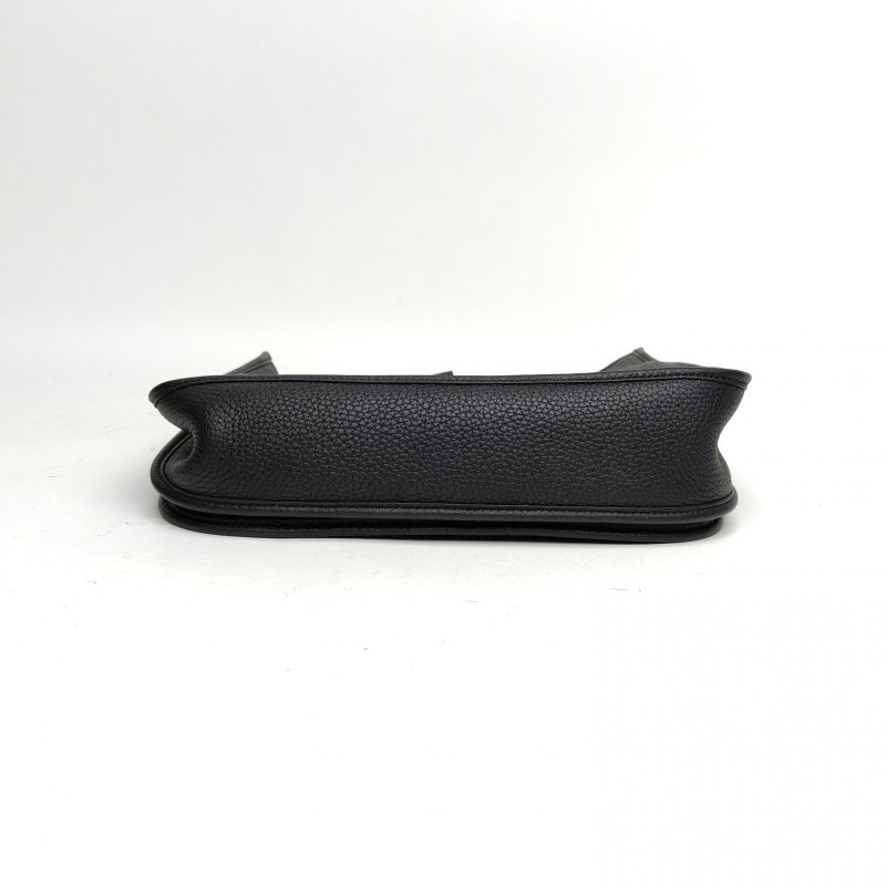 HERMES Evelyne小號29黑色TC皮U刻銀扣肩背包-4