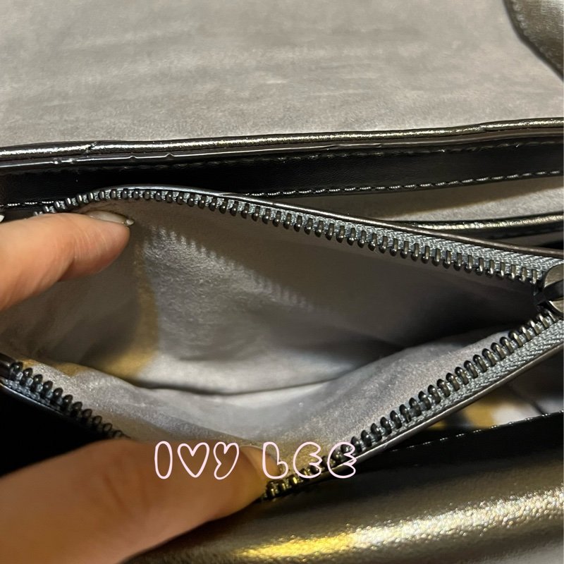 MICHAEL KORS 30H9UOEL6K Cece V形 山行紋路絎縫金屬皮革 斜背包 肩背包 鍊帶包 二手精品 Michael Kors 《夫妻的世界》韓素希同款-27