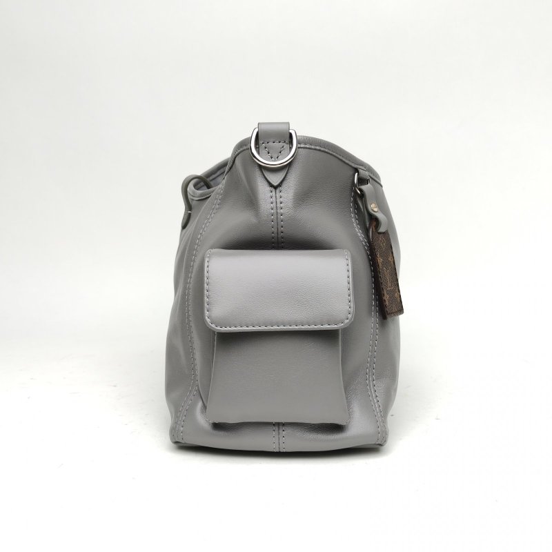 LOUIS VUITTON CARRYALLCargo小號灰色羊皮銀扣晶片肩背包-3