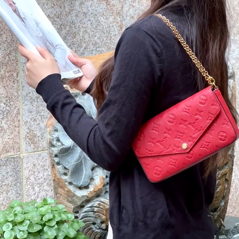 路易威登LV紅色壓紋牛皮Pochette Felicie信封三合❤️鍊條斜背包 WOC M82609
