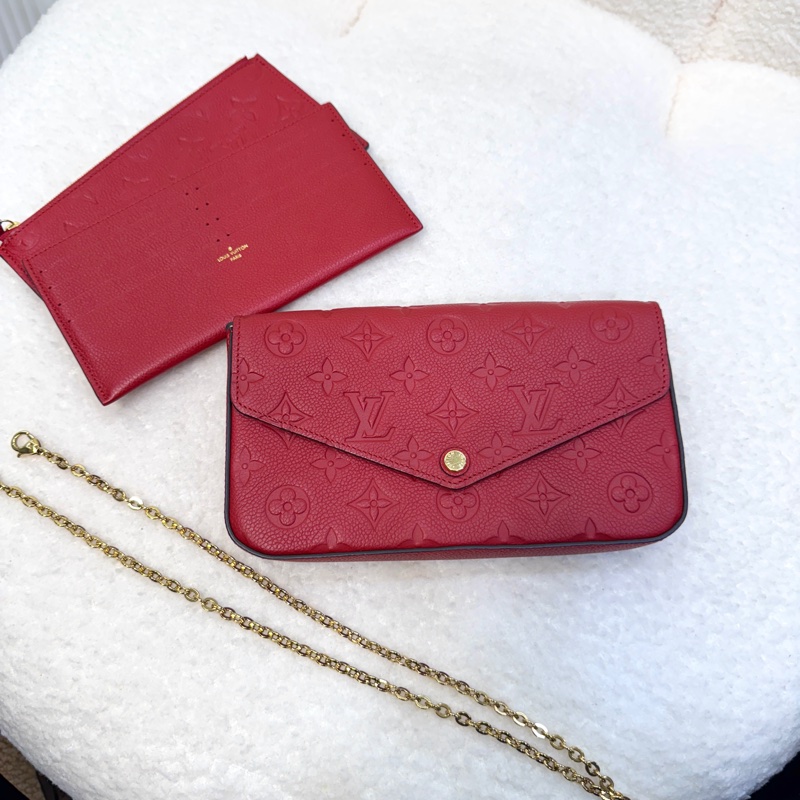 路易威登LV紅色壓紋牛皮Pochette Felicie信封三合❤️鍊條斜背包 WOC M82609-4