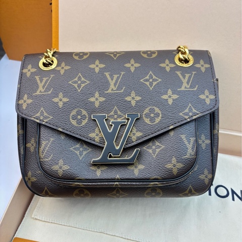 LV/路易威登 Passy老花郵差包 芯片款