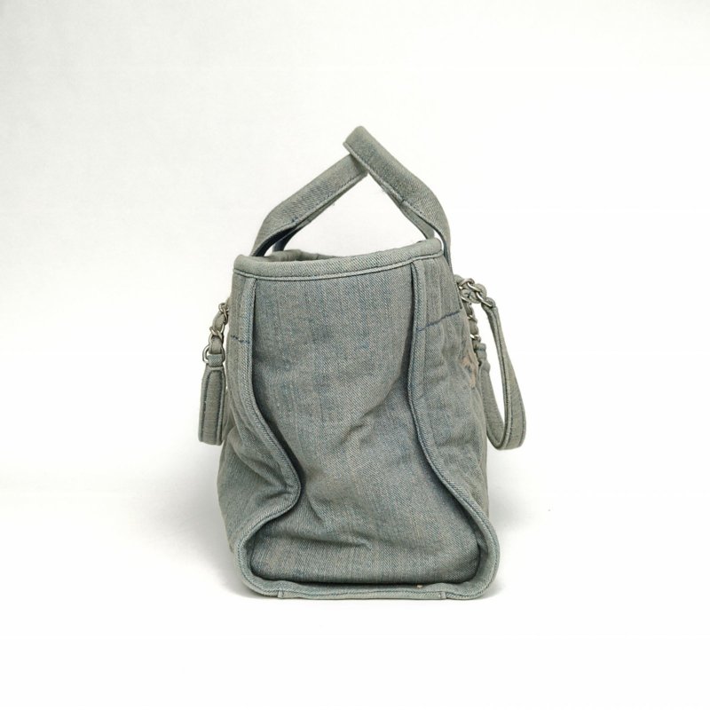 CHANEL 沙灘包小號23S牛仔藍牛皮/帆布晶片銀扣肩背包-3