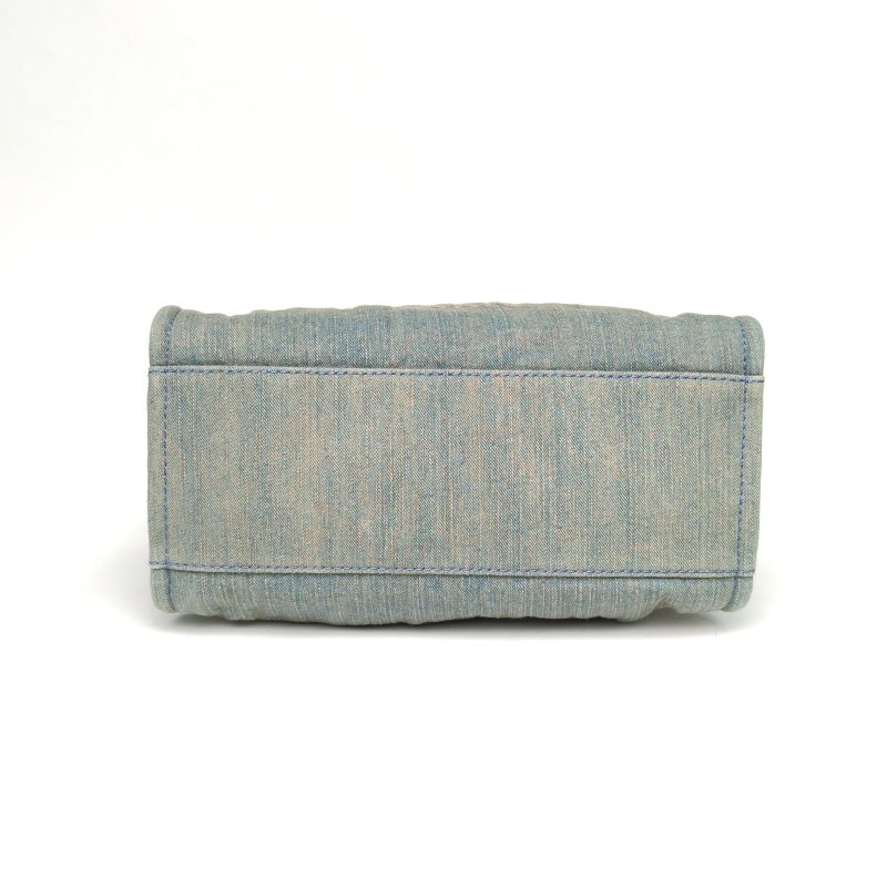 CHANEL 沙灘包小號23S牛仔藍牛皮/帆布晶片銀扣肩背包-4