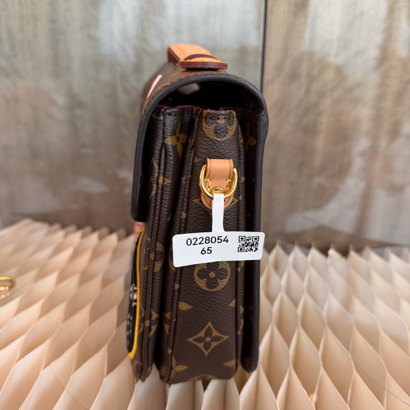 Lv 路易威登  邮差包-3