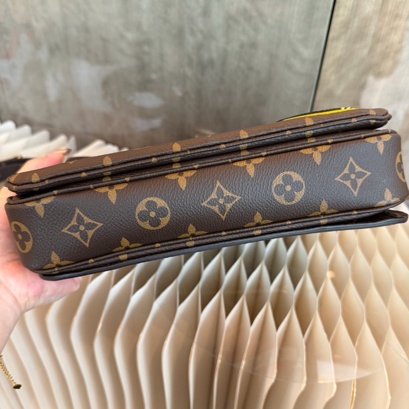 Lv 路易威登  邮差包-7