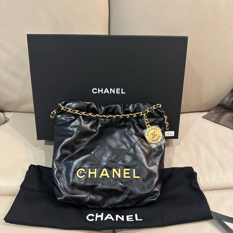 Chanel 香奈兒 22 bag mini/斜背包/黑金款/晶片款/全新全配-1