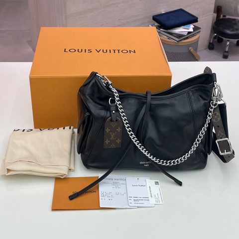 閒置 LV Carryall 黑武士小號羊皮 芯片款