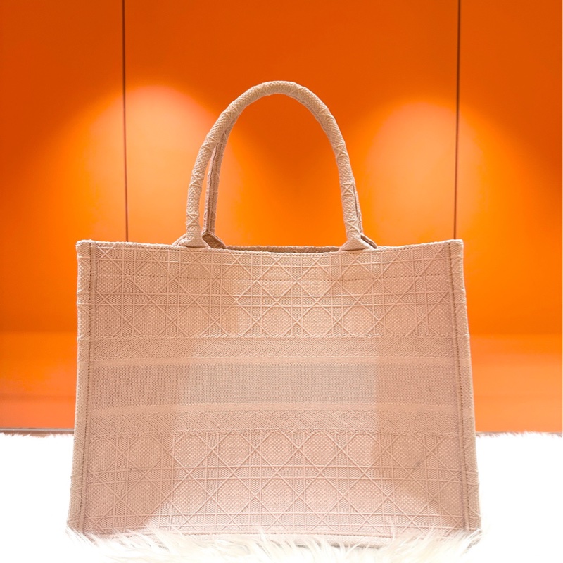 Dior/迪奧 Book Tote系列 中號 裸粉色 藤格紋 刺繡 托特包-1