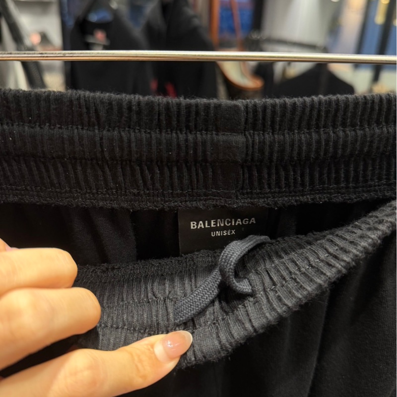 Balenciaga 曼聯刺繡 足球短褲 ｜Classic Trend CT精品｜台北東區實體-2