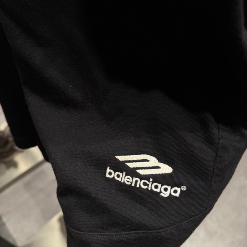 Balenciaga 曼聯刺繡 足球短褲 ｜Classic Trend CT精品｜台北東區實體-3