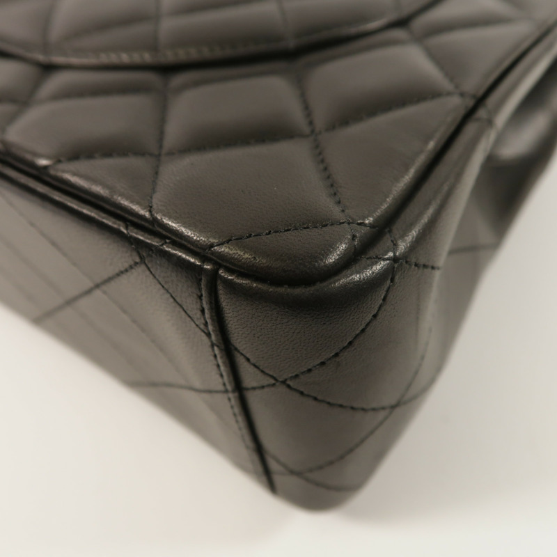 CHANEL 羊皮皮革Maxi Classic鏈帶肩背袋-14