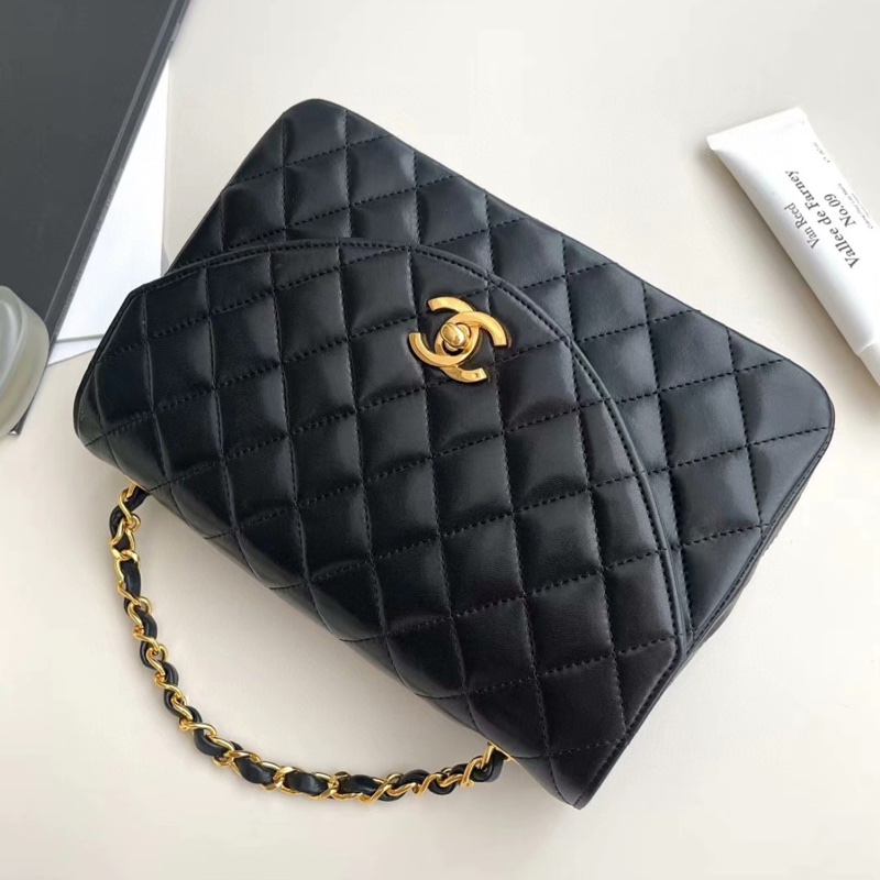 【實用版方胖子😆不怕撞包❤️全網最低價！】Chanel Vintage近新保存品黑金半月CF單肩包｜斜背包｜腋下包-4