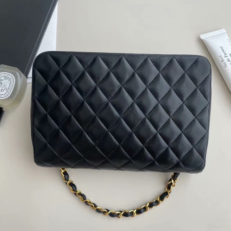 【實用版方胖子😆不怕撞包❤️全網最低價！】Chanel Vintage近新保存品黑金半月CF單肩包｜斜背包｜腋下包-6