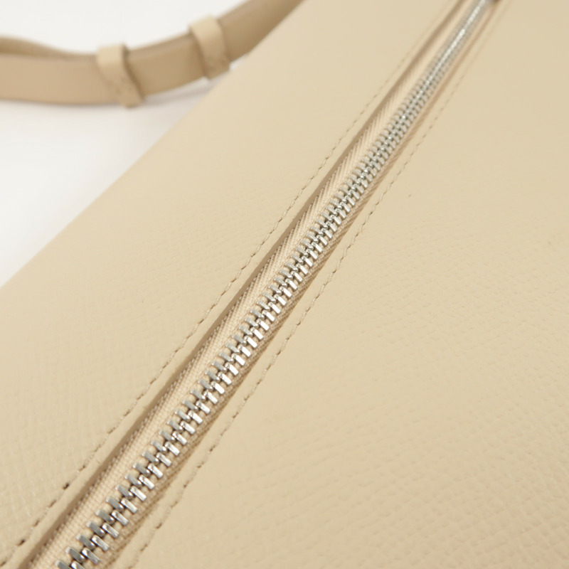 CELINE 牛皮皮革Trotteur肩背袋-17