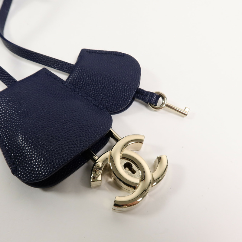 CHANEL 牛皮皮革CC Filigree Vanity Case手挽肩背兩用袋-9