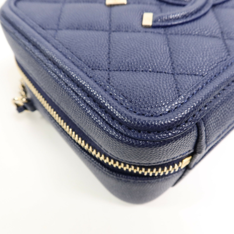 CHANEL 牛皮皮革CC Filigree Vanity Case手挽肩背兩用袋-13