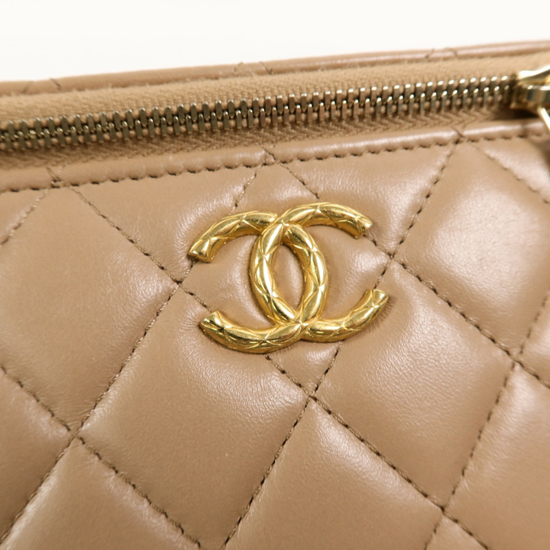 CHANEL 羊皮皮革Vanity Case鏈帶肩背袋-8