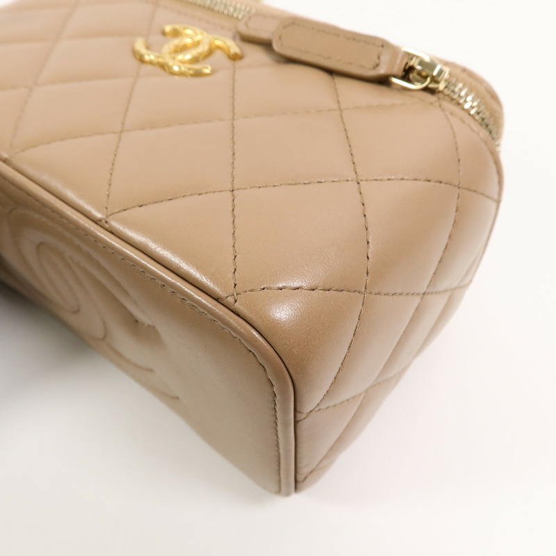 CHANEL 羊皮皮革Vanity Case鏈帶肩背袋-11