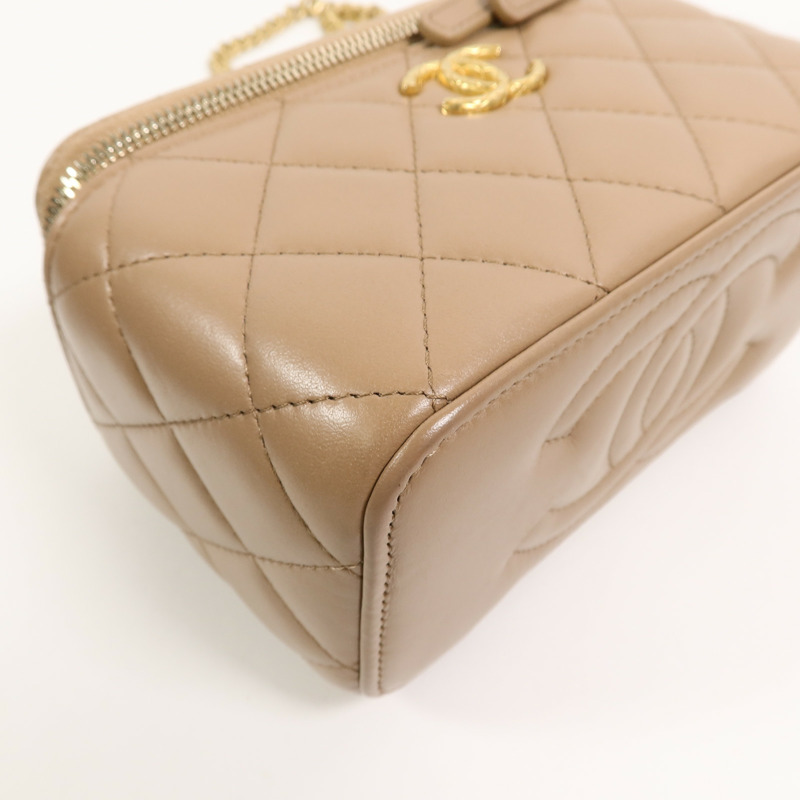 CHANEL 羊皮皮革Vanity Case鏈帶肩背袋-12