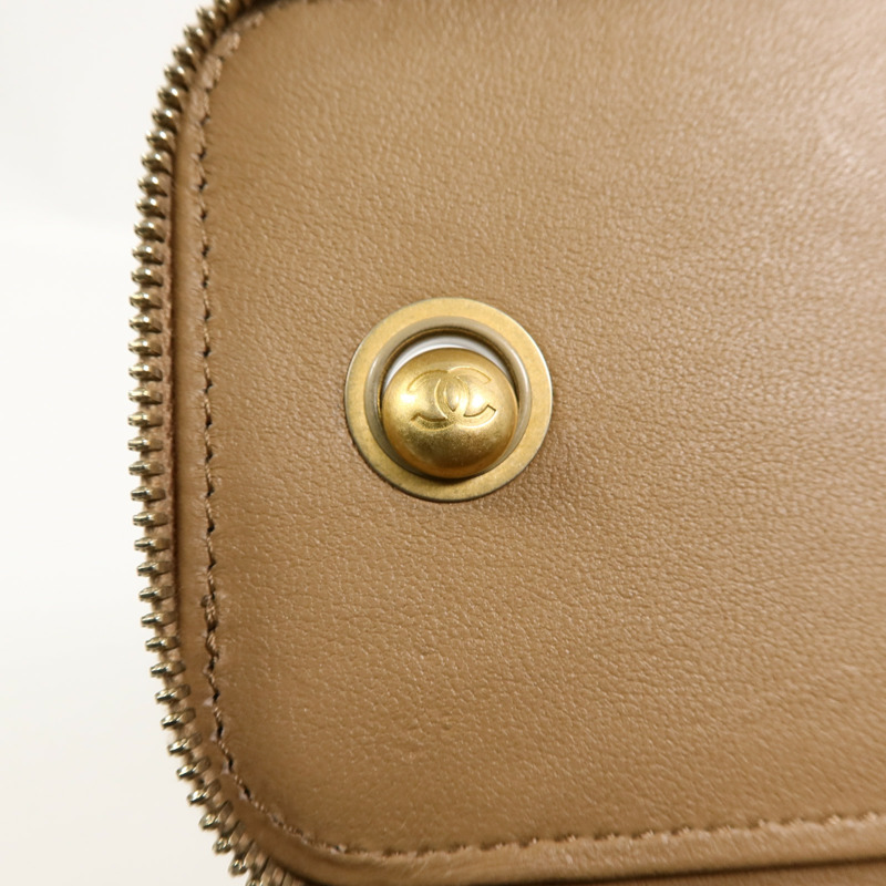 CHANEL 羊皮皮革Vanity Case鏈帶肩背袋-15