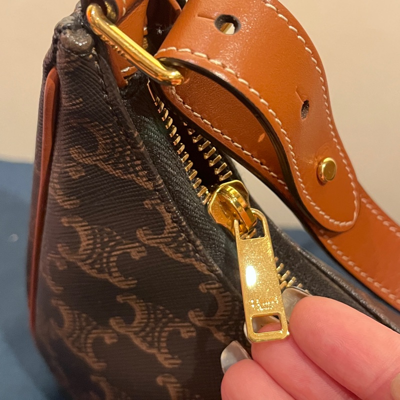 celine ava凱旋門老花 肩背包 現貨-5