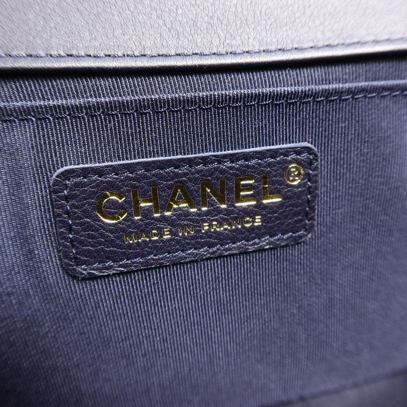 CHANEL 羊皮皮革Boy 25鏈帶肩背袋-5