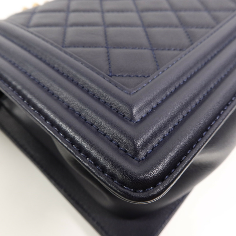 CHANEL 羊皮皮革Boy 25鏈帶肩背袋-13