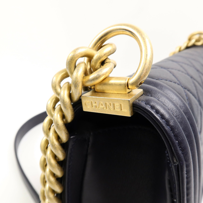 CHANEL 羊皮皮革Boy 25鏈帶肩背袋-14